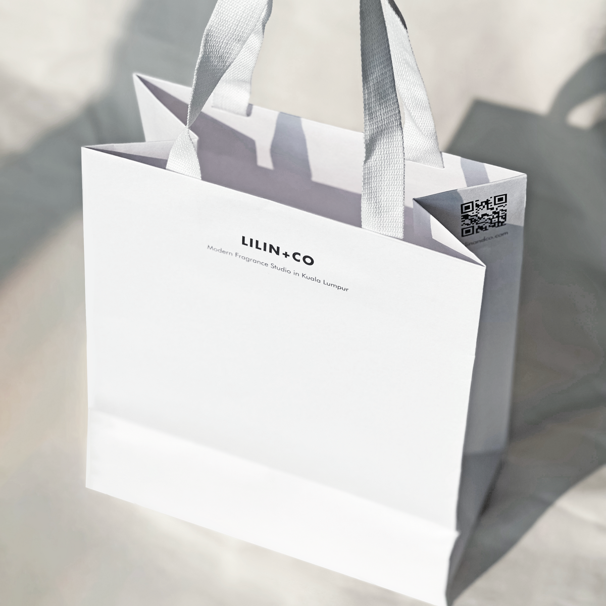 Paper bag– Lilin+Co