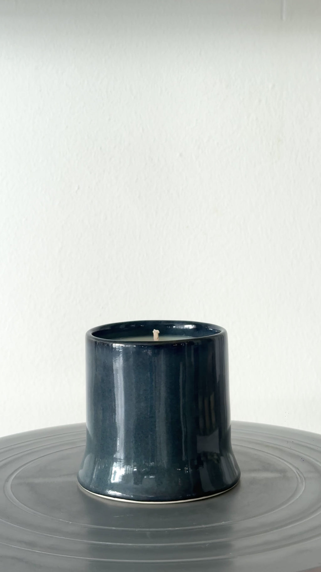 ceramic soy candle in the colour midnight