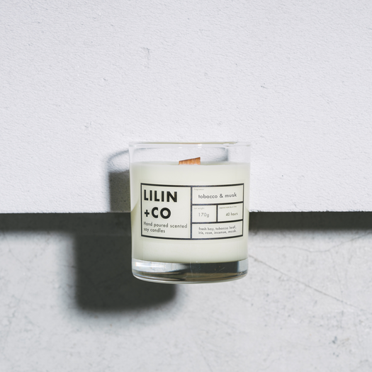 tobacco & musk soy candle